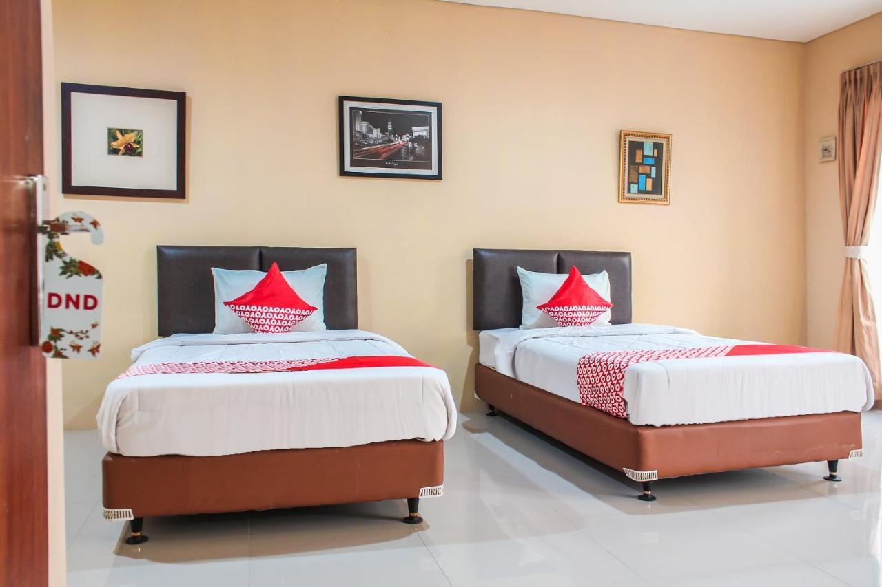 Oyo 968 Tirthankara Residence Jakarta Extérieur photo